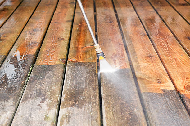 Garage Pressure Washing in Country Clu, FL