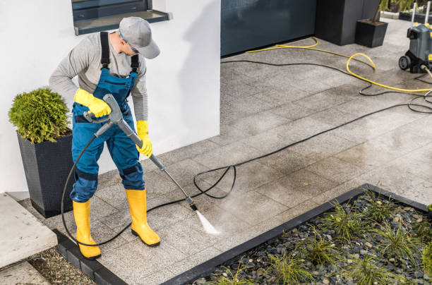 Why Choose Our Certified Pressure Washing Experts for Your Project Needs in Country Clu, FL?